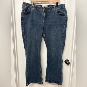 Medium Wash Bootcut Jeans | Levi Strauss Signature 8M
